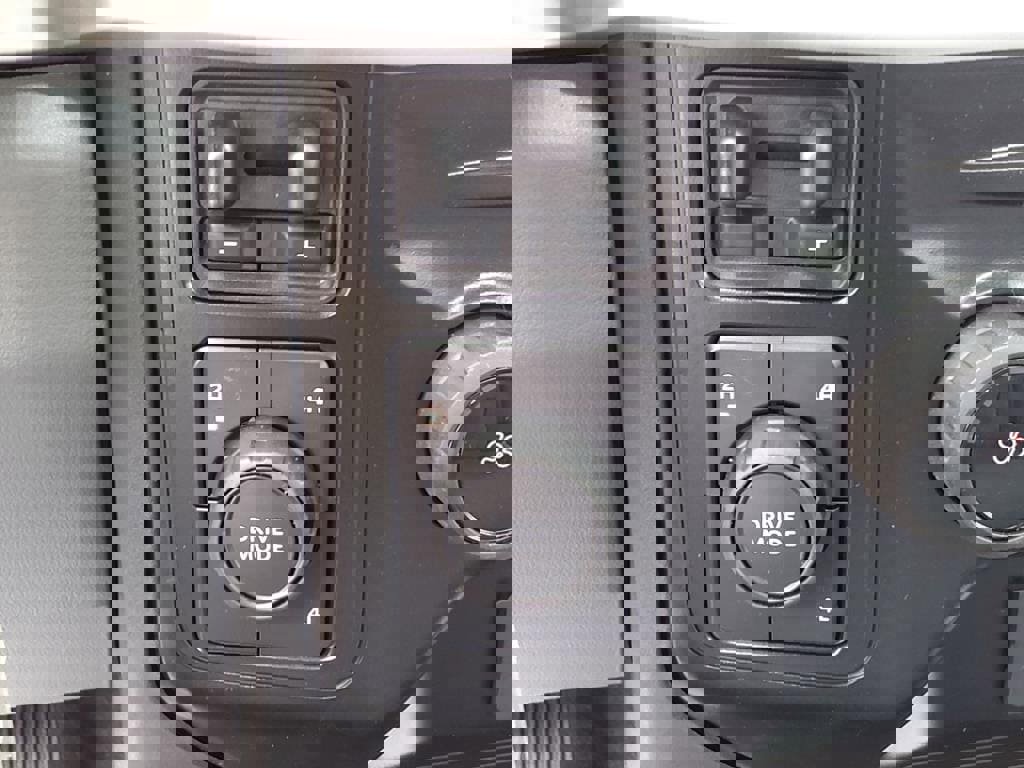 New 2024 Ford F350 XLT w/ XLT Value Package image 40