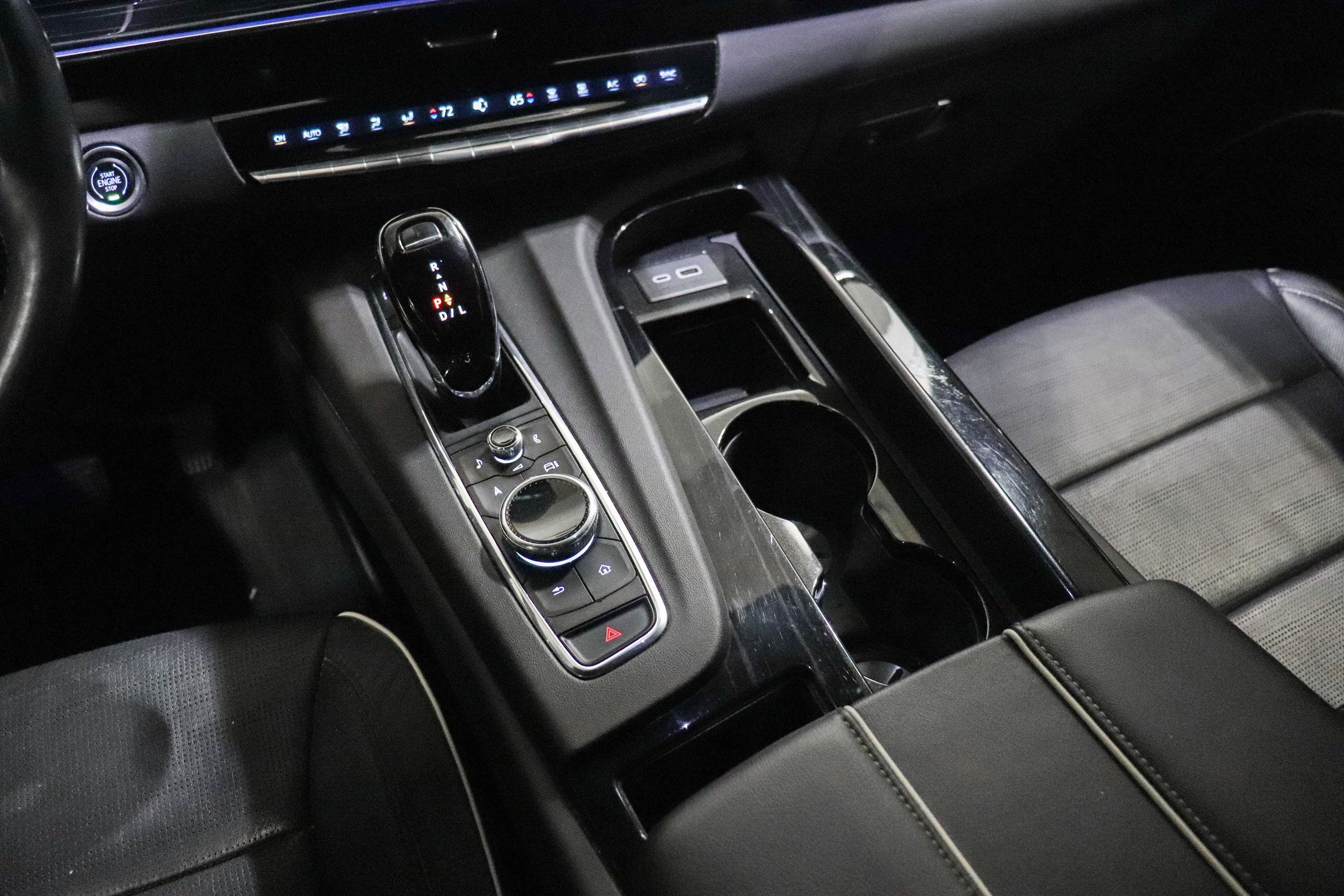 Certified 2023 Cadillac Escalade ESV Sport w/ LPO, ONYX Package image 28