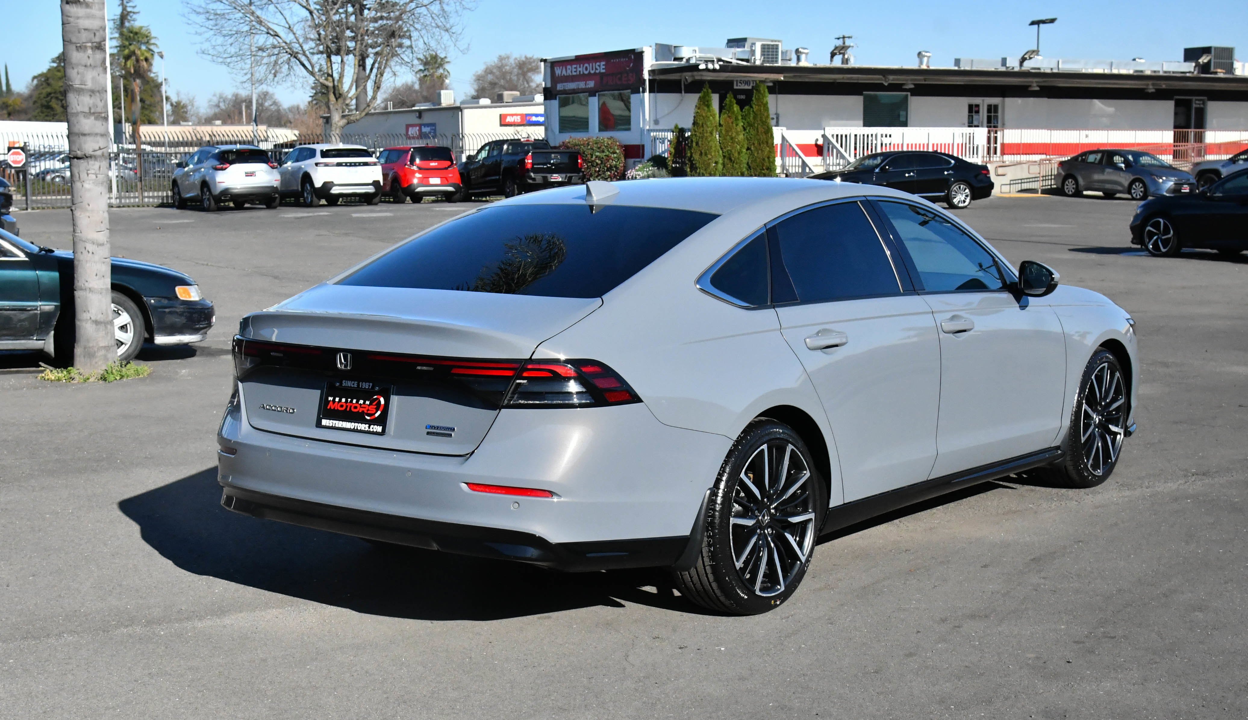 Used 2023 Honda Accord Touring image 8