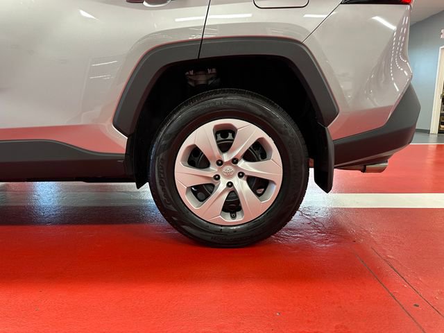 Certified 2023 Toyota RAV4 LE AWD/4WD image 27