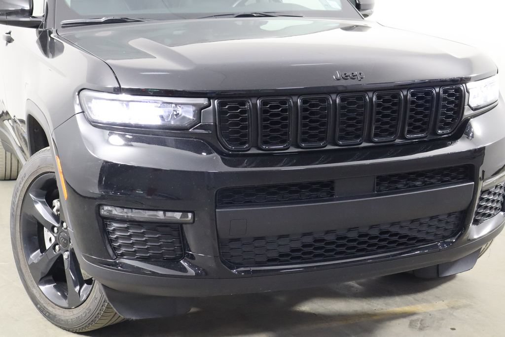 Used 2022 Jeep Grand Cherokee L Limited w/ Black Appearance Package RWD image 45