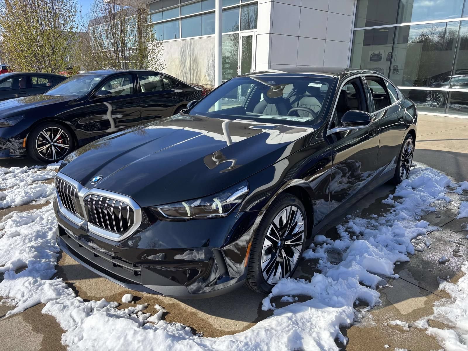 Used 2026 BMW 530i xDrive w/ Premium Package AWD/4WD image 3
