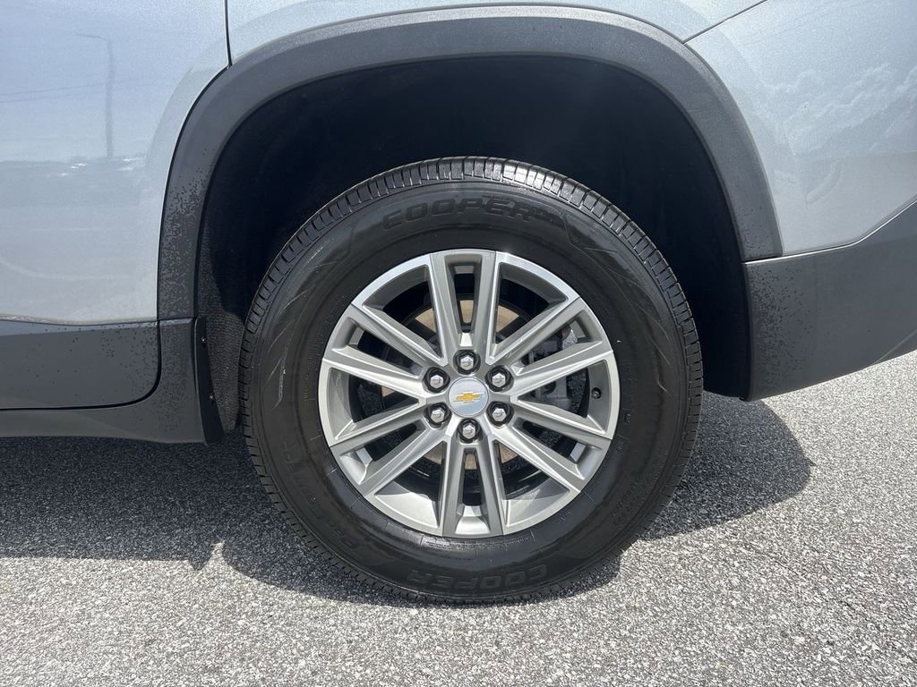 Certified 2023 Chevrolet Traverse LT image 32