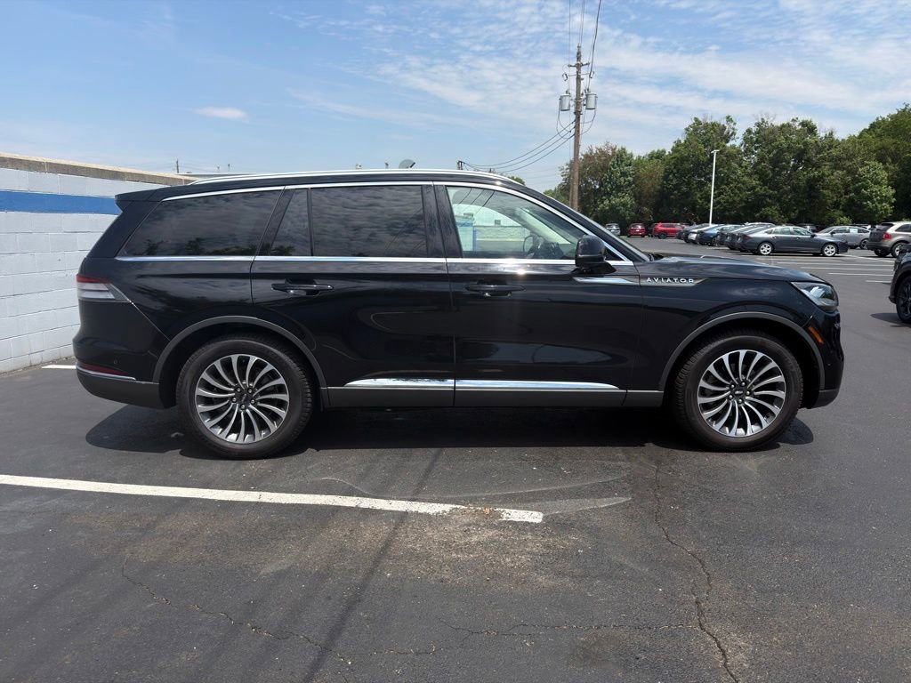 Used 2021 Lincoln Aviator Reserve w/ Elements Package Plus AWD/4WD image 6