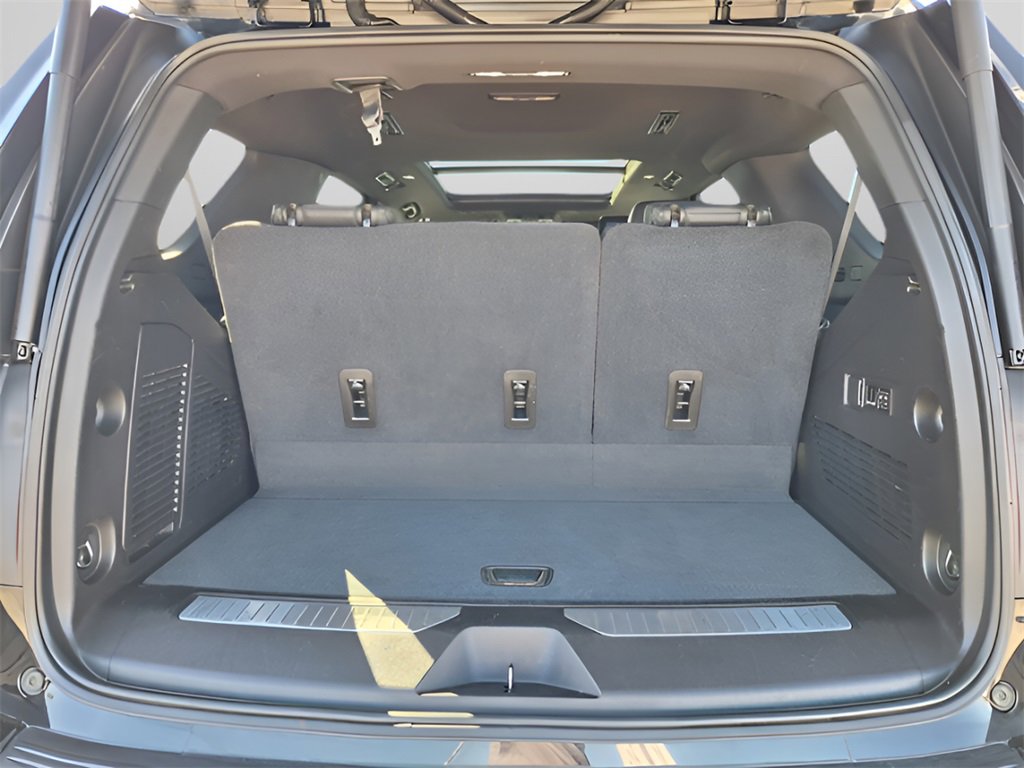 Used 2021 GMC Yukon Denali w/ Denali Ultimate Package image 11