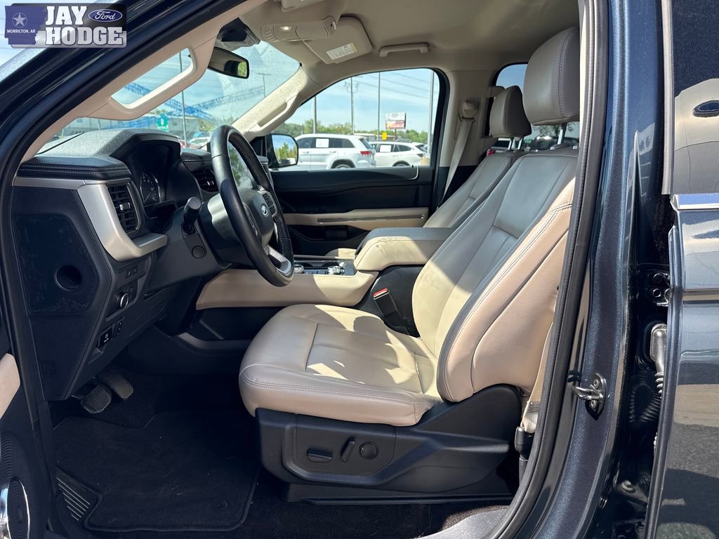 Used 2022 Ford Expedition XLT AWD/4WD image 10