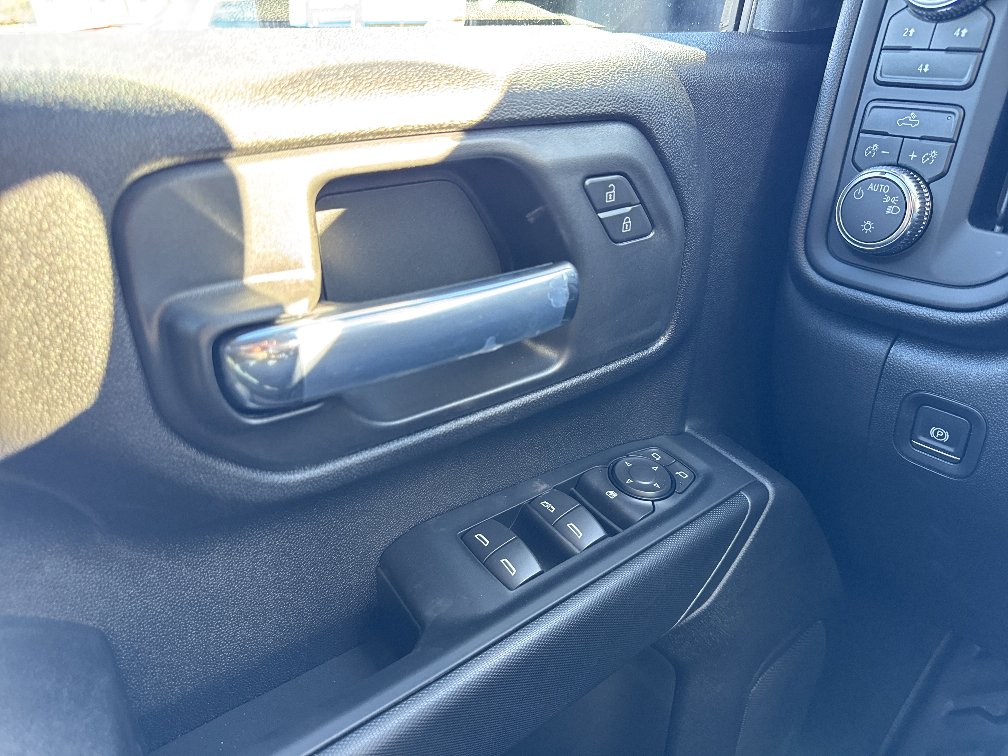 New 2026 GMC Sierra 2500 Pro w/ Convenience Package image 23