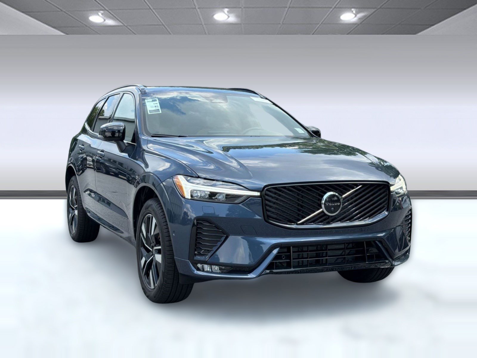 New 2026 Volvo XC60 B5 Plus w/ Climate Package AWD/4WD image 7