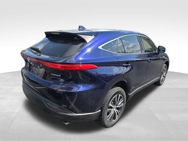 Used 2021 Toyota Venza LE image 5