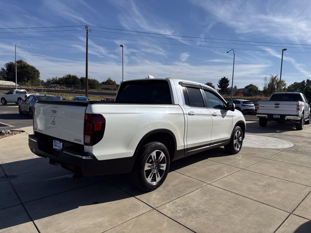 Used 2017 Honda Ridgeline RTL-T image 4
