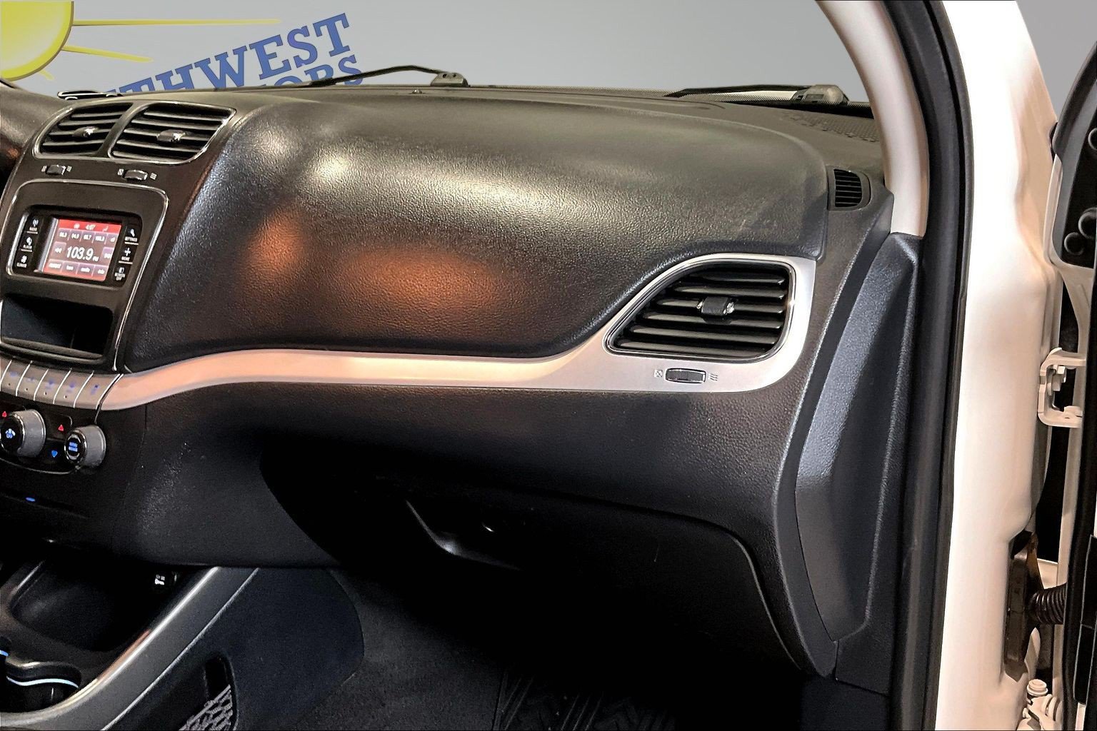 Used 2019 Dodge Journey SE w/ Connectivity Group FWD image 25