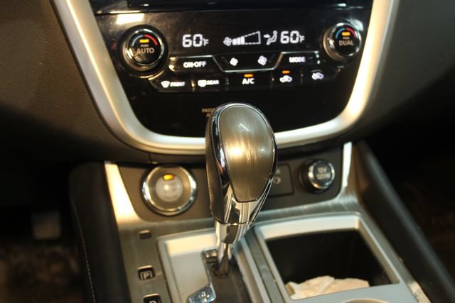 Used 2018 Nissan Murano SV AWD/4WD image 20