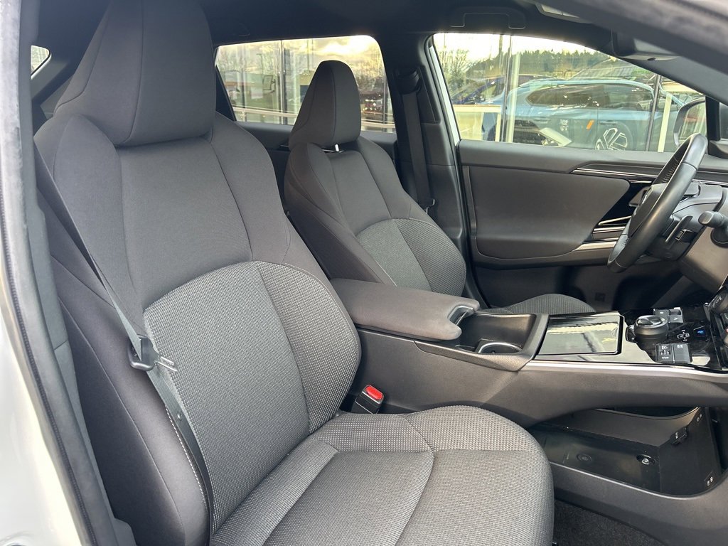 Used 2023 Subaru Solterra AWD image 11