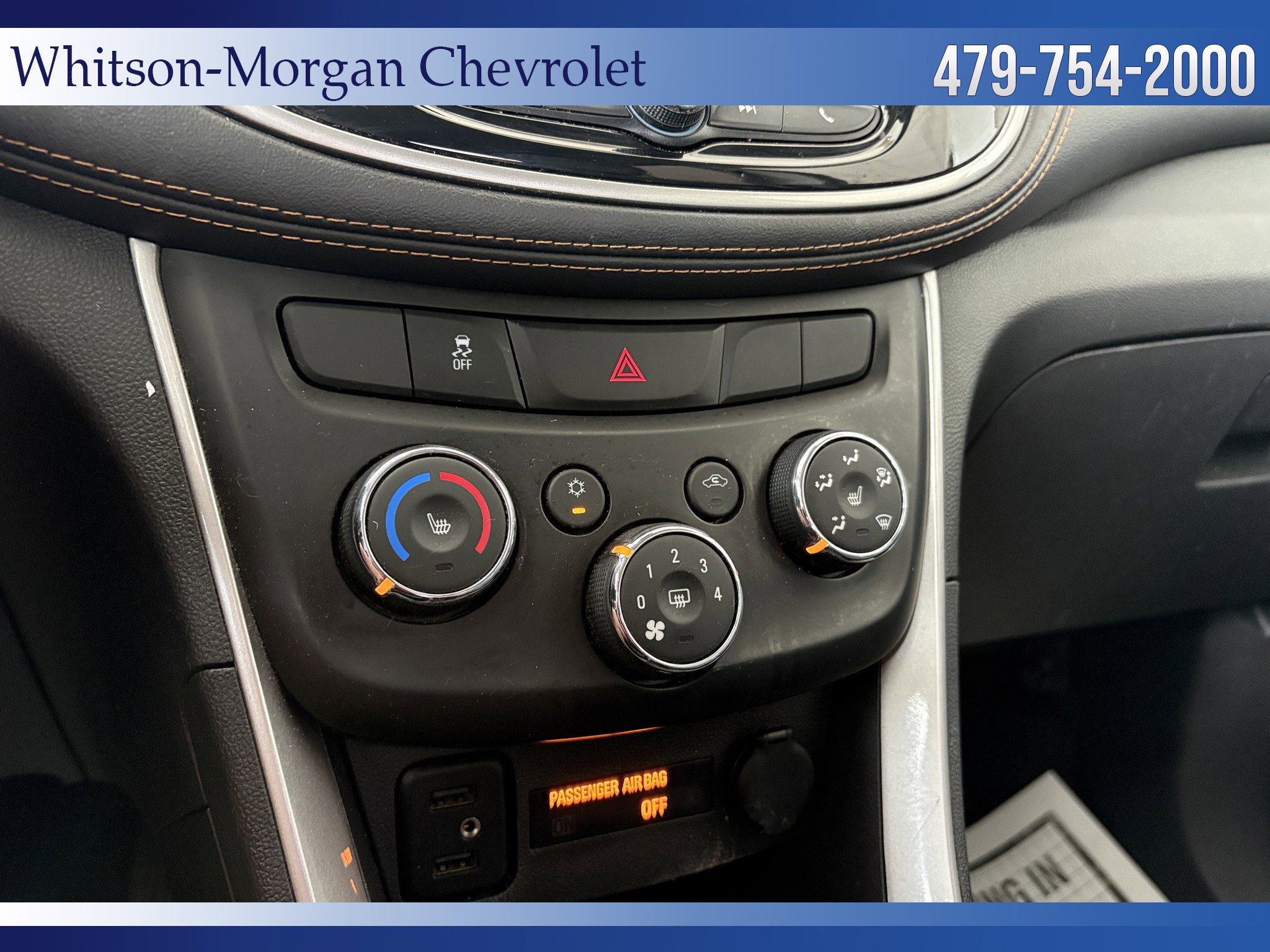 Used 2021 Chevrolet Trax LT w/ Premium Seat Package AWD/4WD image 25