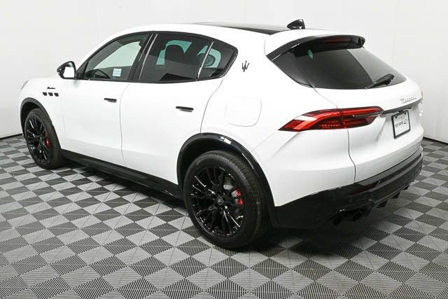 New 2025 Maserati Grecale Folgore AWD/4WD image 3