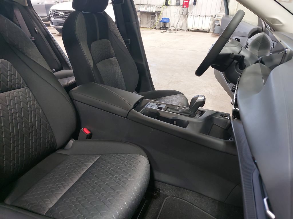 New 2026 Nissan Sentra SV w/ SV Convenience Package FWD image 10