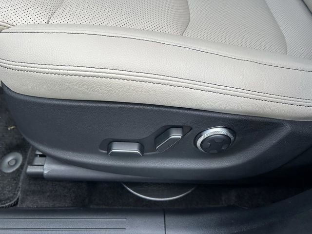 Used 2026 Genesis GV70 2.5T image 25