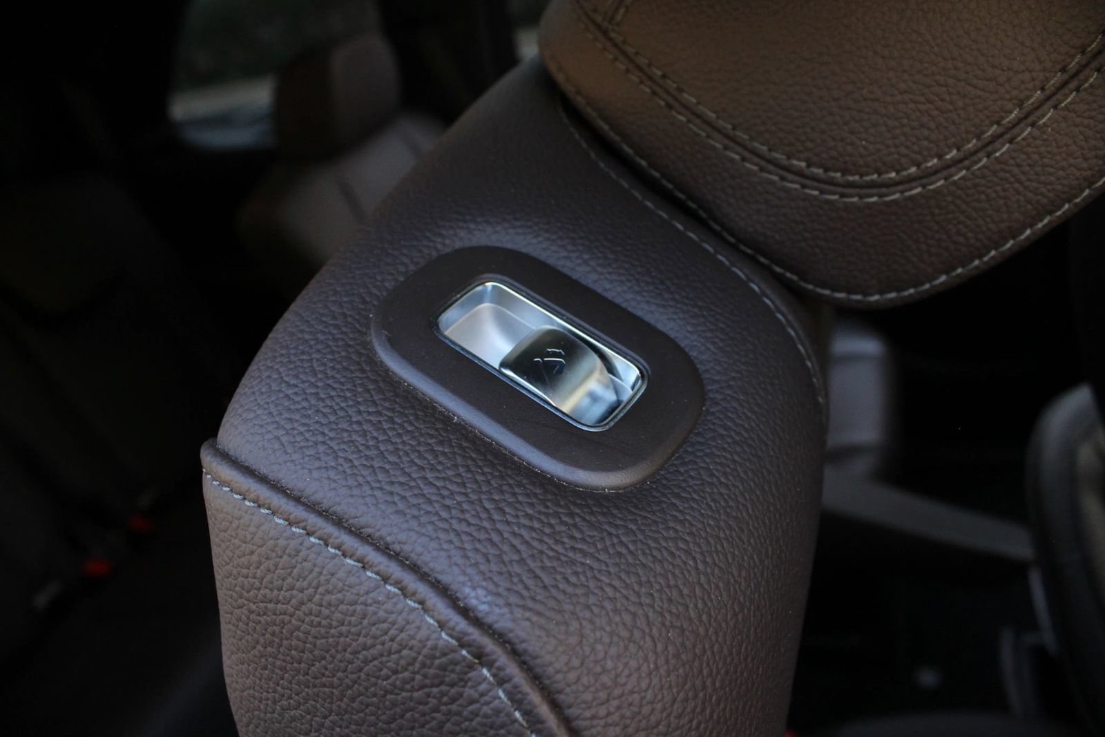 Used 2022 Mercedes-Benz GLS 450 4MATIC image 30