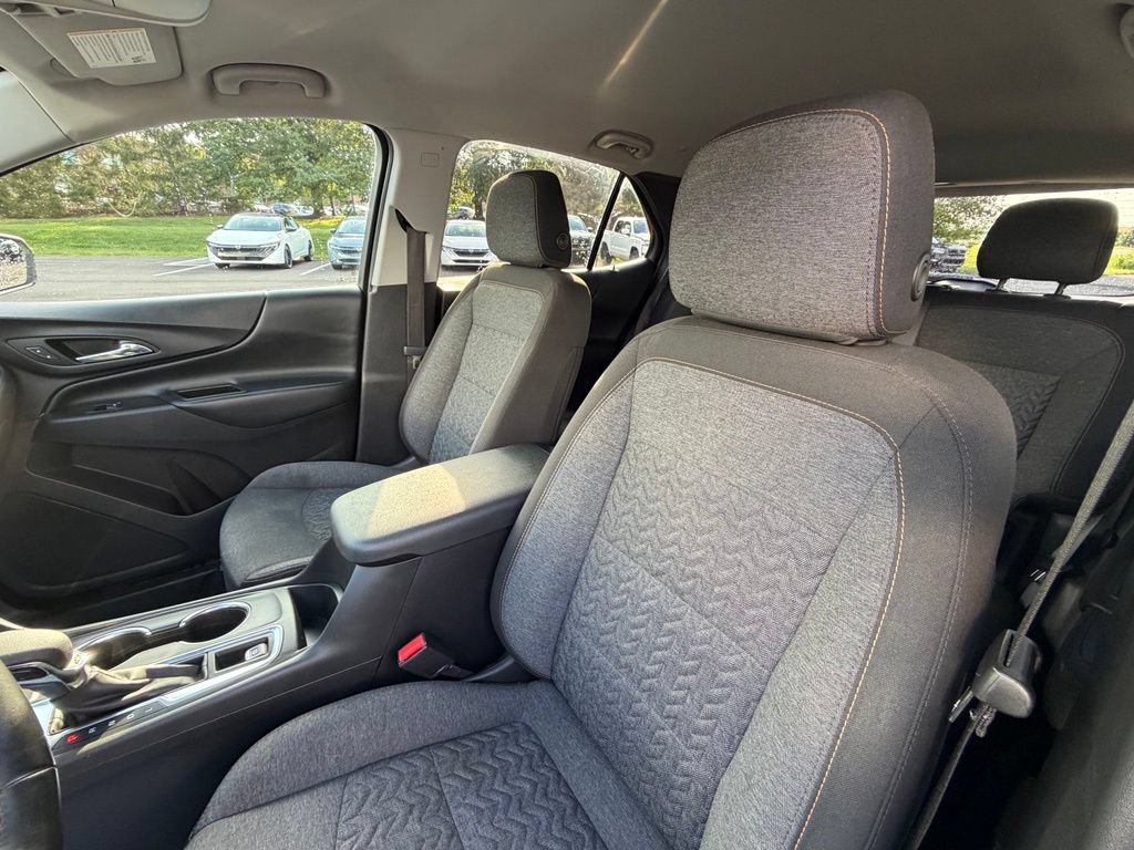 Used 2023 Chevrolet Equinox LT FWD image 7