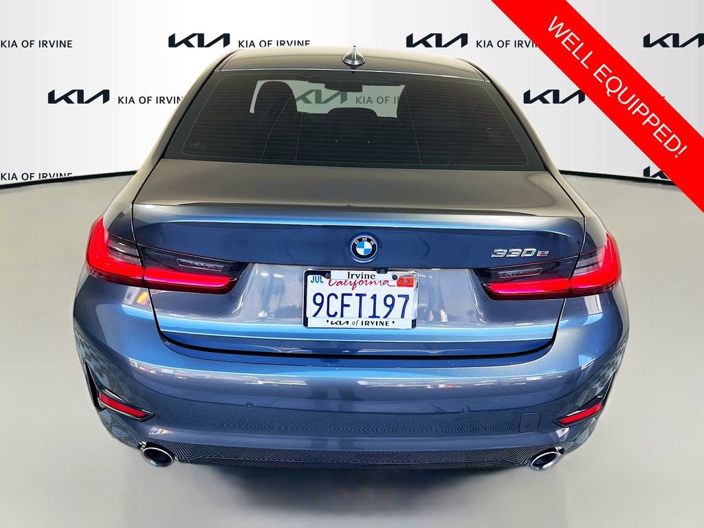 Used 2022 BMW 330e w/ Driving Assistance Package image 6