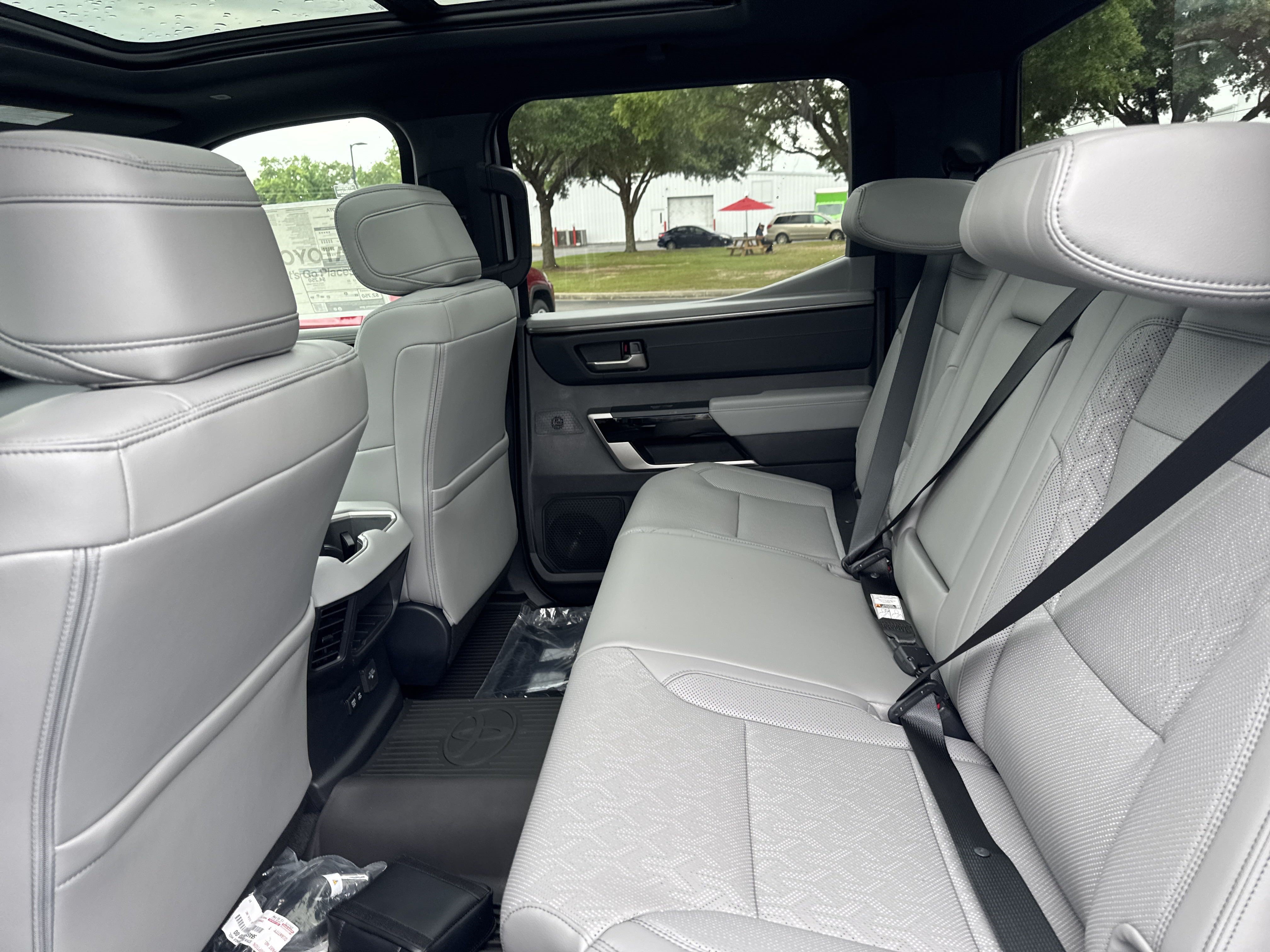 New 2025 Toyota Tundra Limited w/ Power Package AWD/4WD image 24