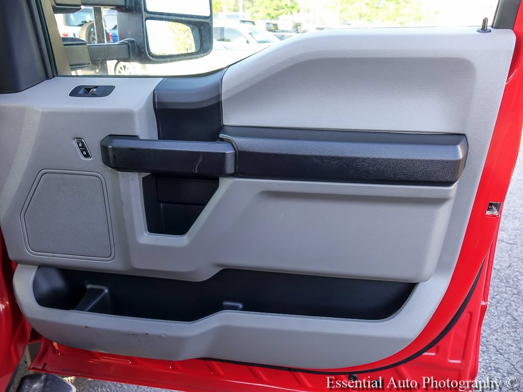 Used 2019 Ford F550 Luxury RWD image 16