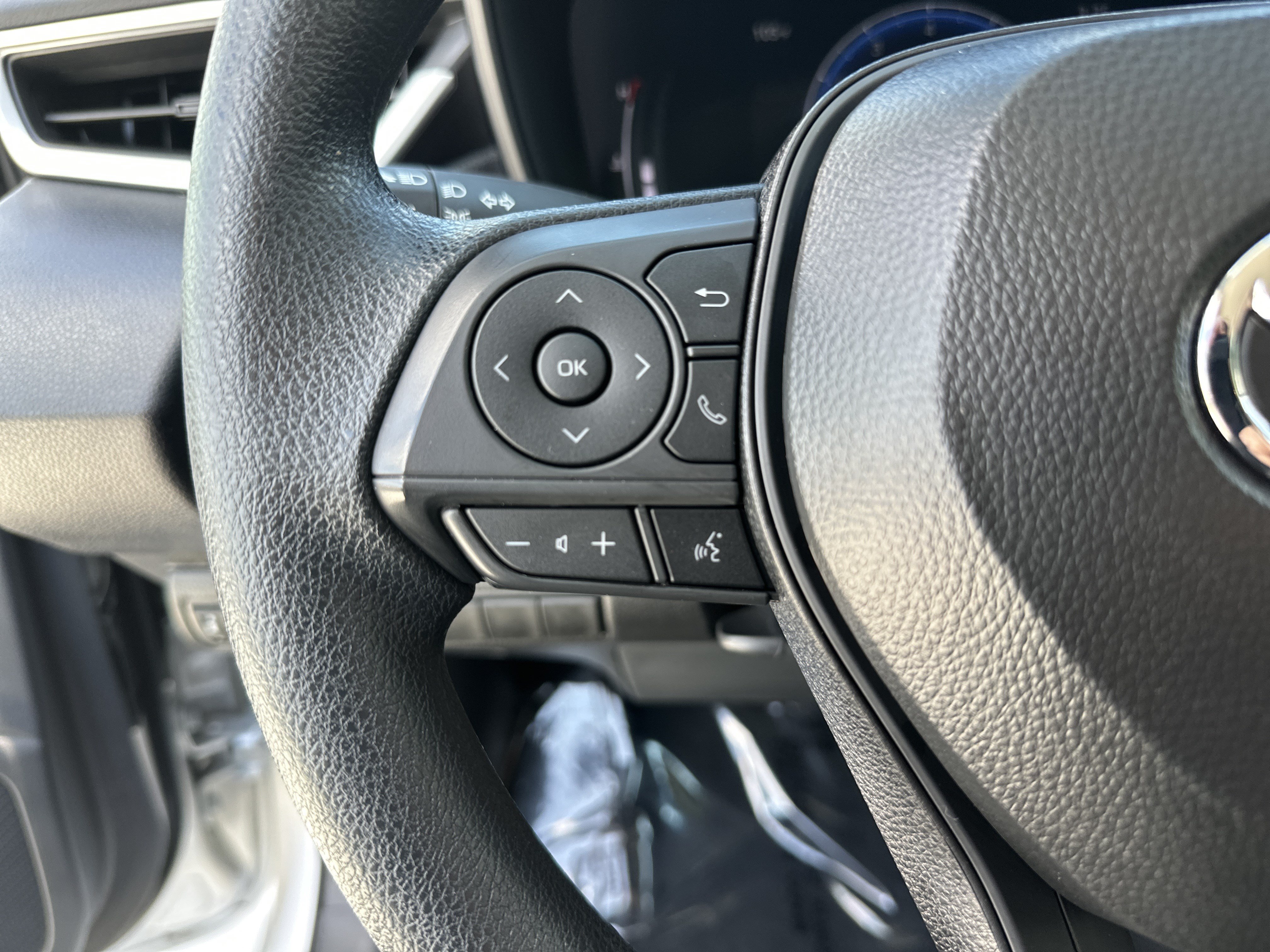 Certified 2026 Toyota Corolla LE FWD image 19
