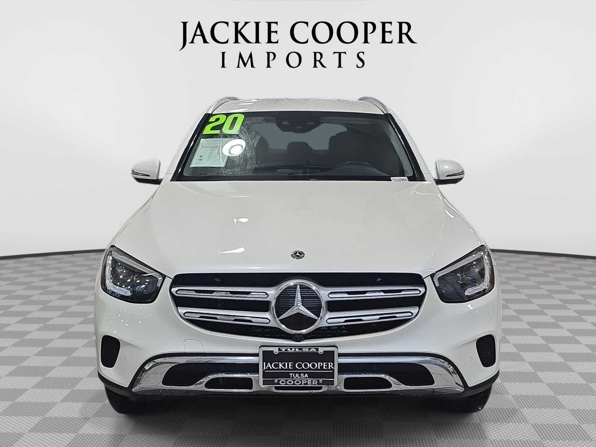Used 2020 Mercedes-Benz GLC 300 4MATIC image 2