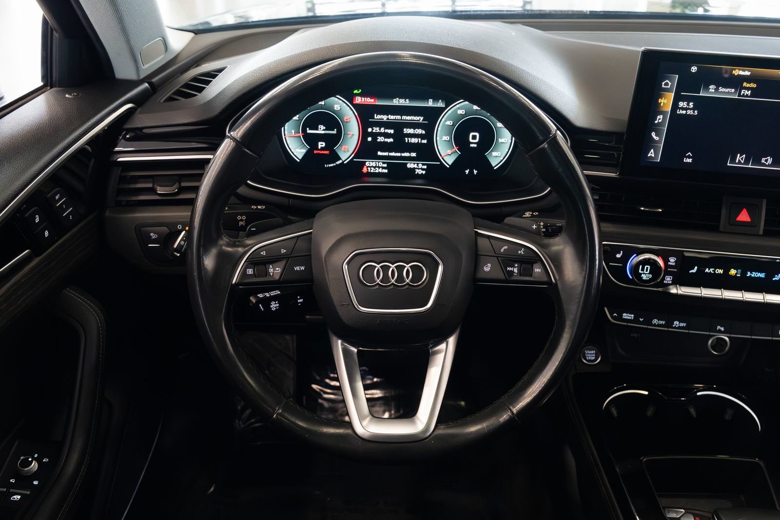 Used 2021 Audi A4 2.0T Premium Plus w/ Premium Plus Package AWD/4WD image 12