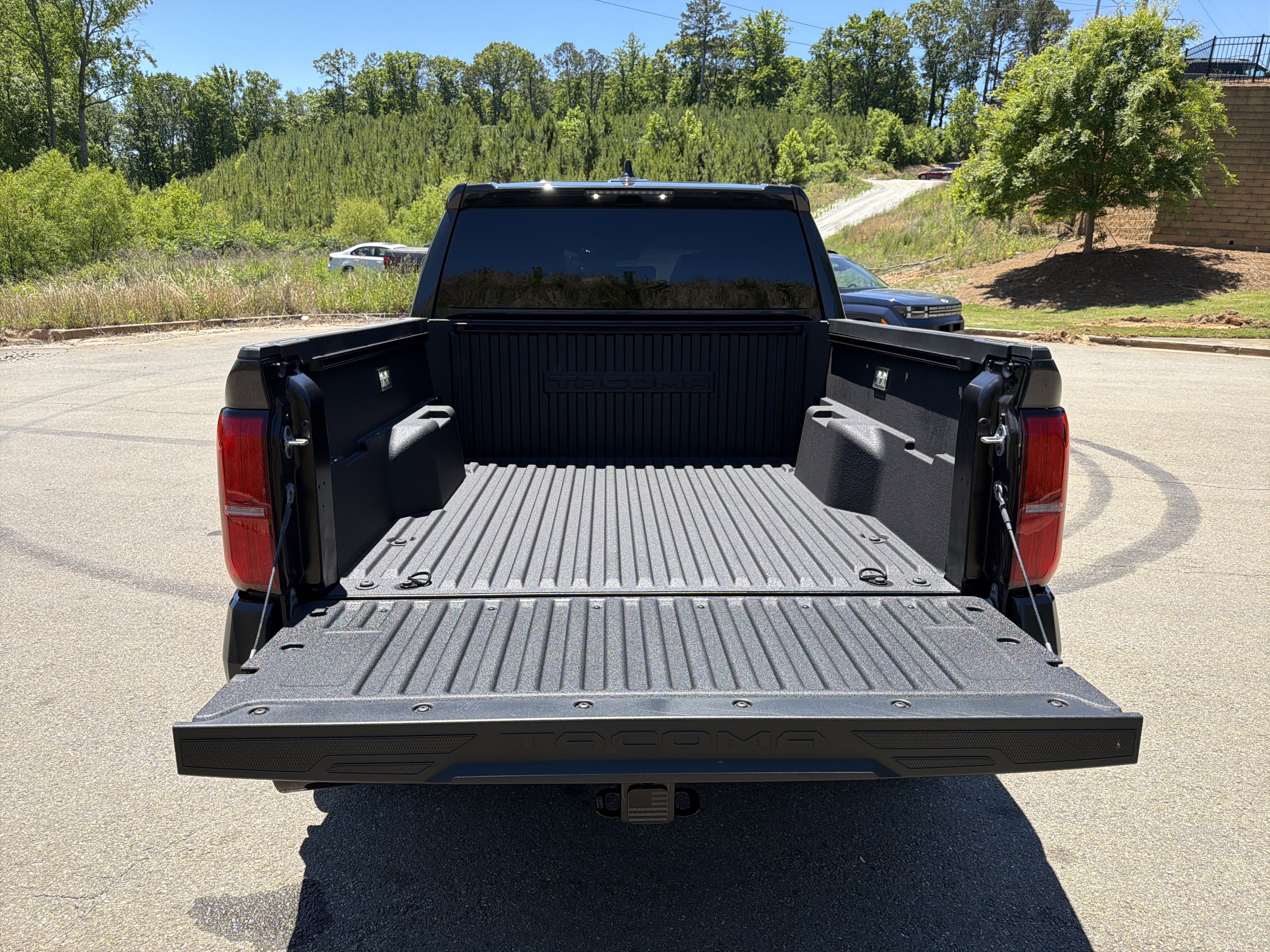 Used 2025 Toyota Tacoma TRD Sport RWD image 18
