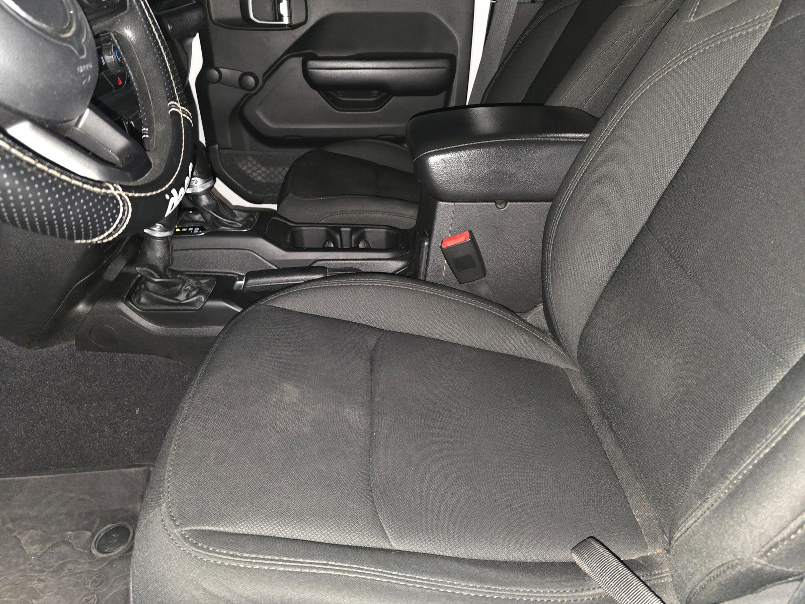 Used 2018 Jeep Wrangler Unlimited Sport image 11