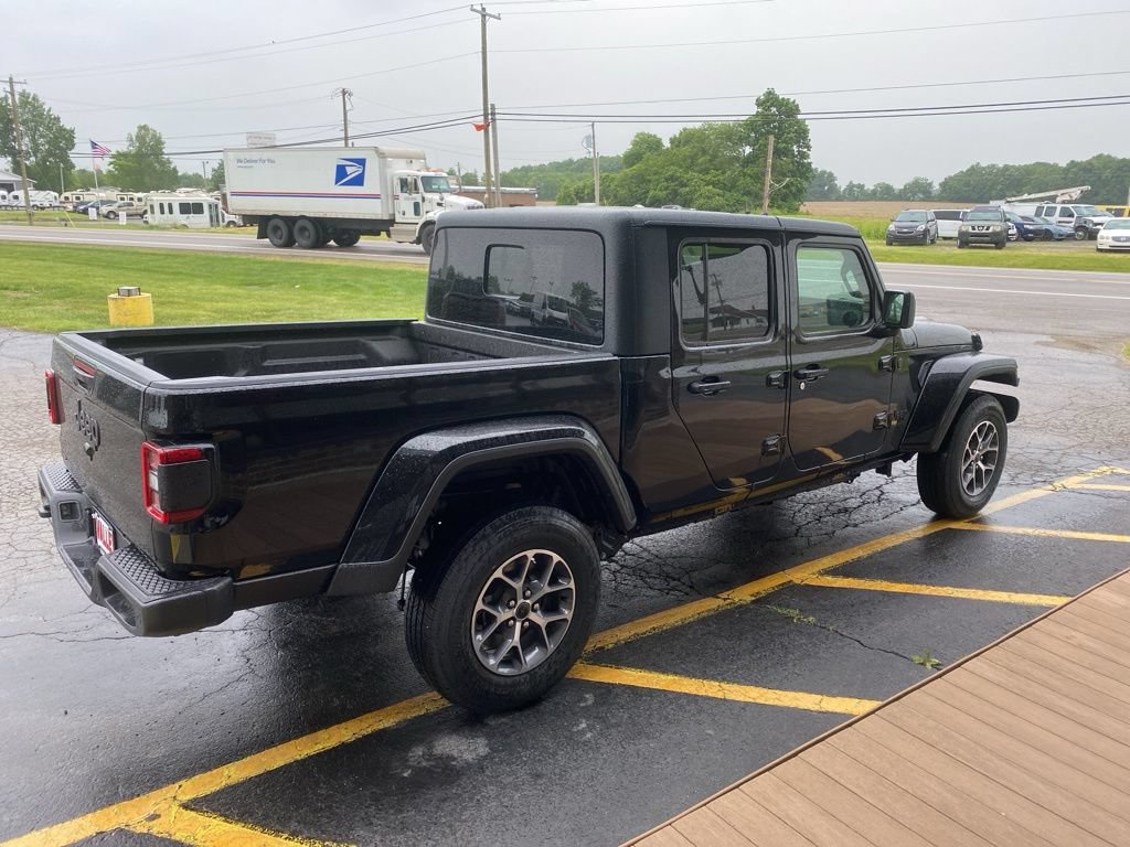 New 2025 Jeep Gladiator Sport AWD/4WD image 9
