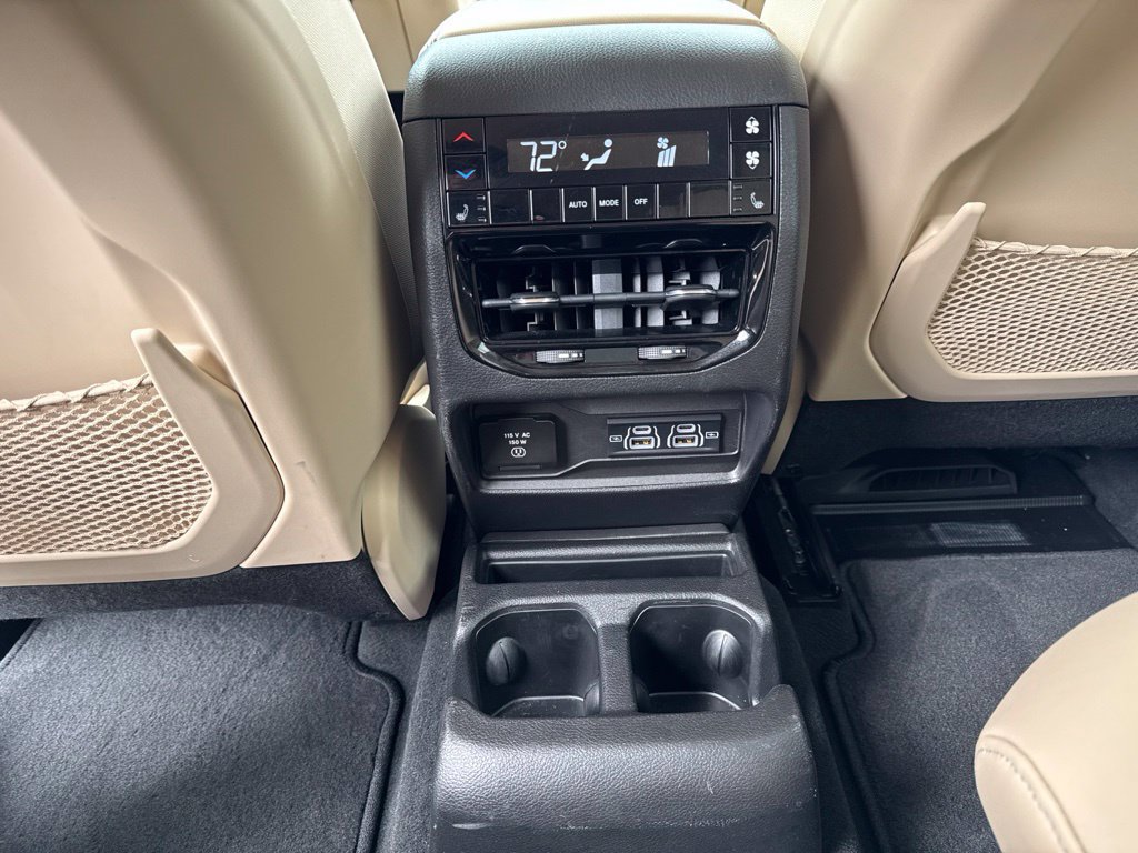 Used 2022 Jeep Grand Cherokee L Limited RWD image 27