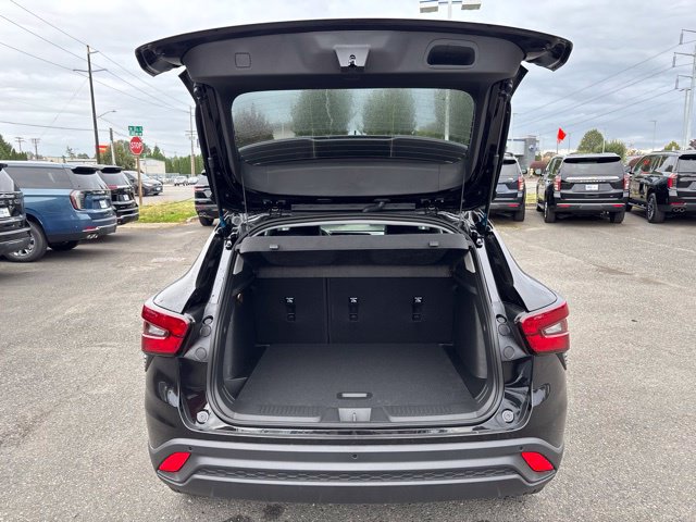 New 2026 Chevrolet Trax LT w/ Driver Confidence Package FWD image 36