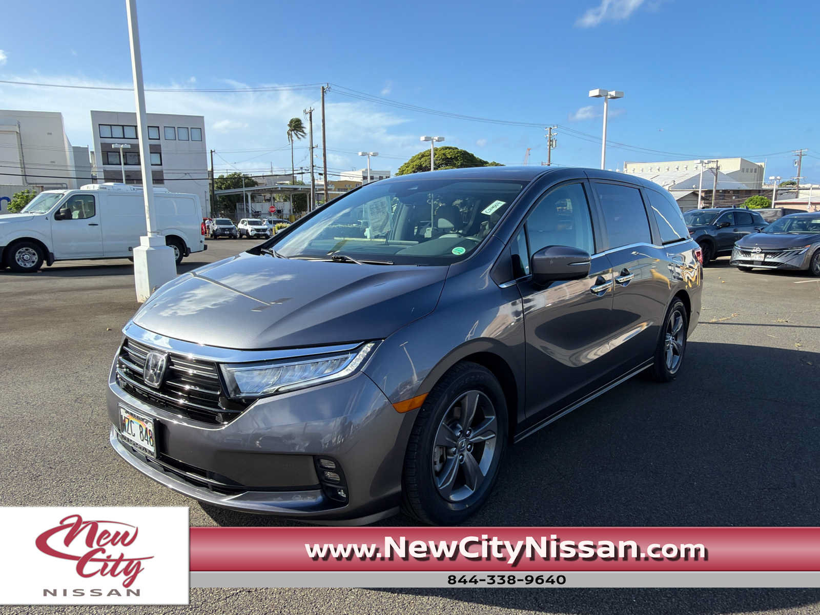 Used 2024 Honda Odyssey EX image 1
