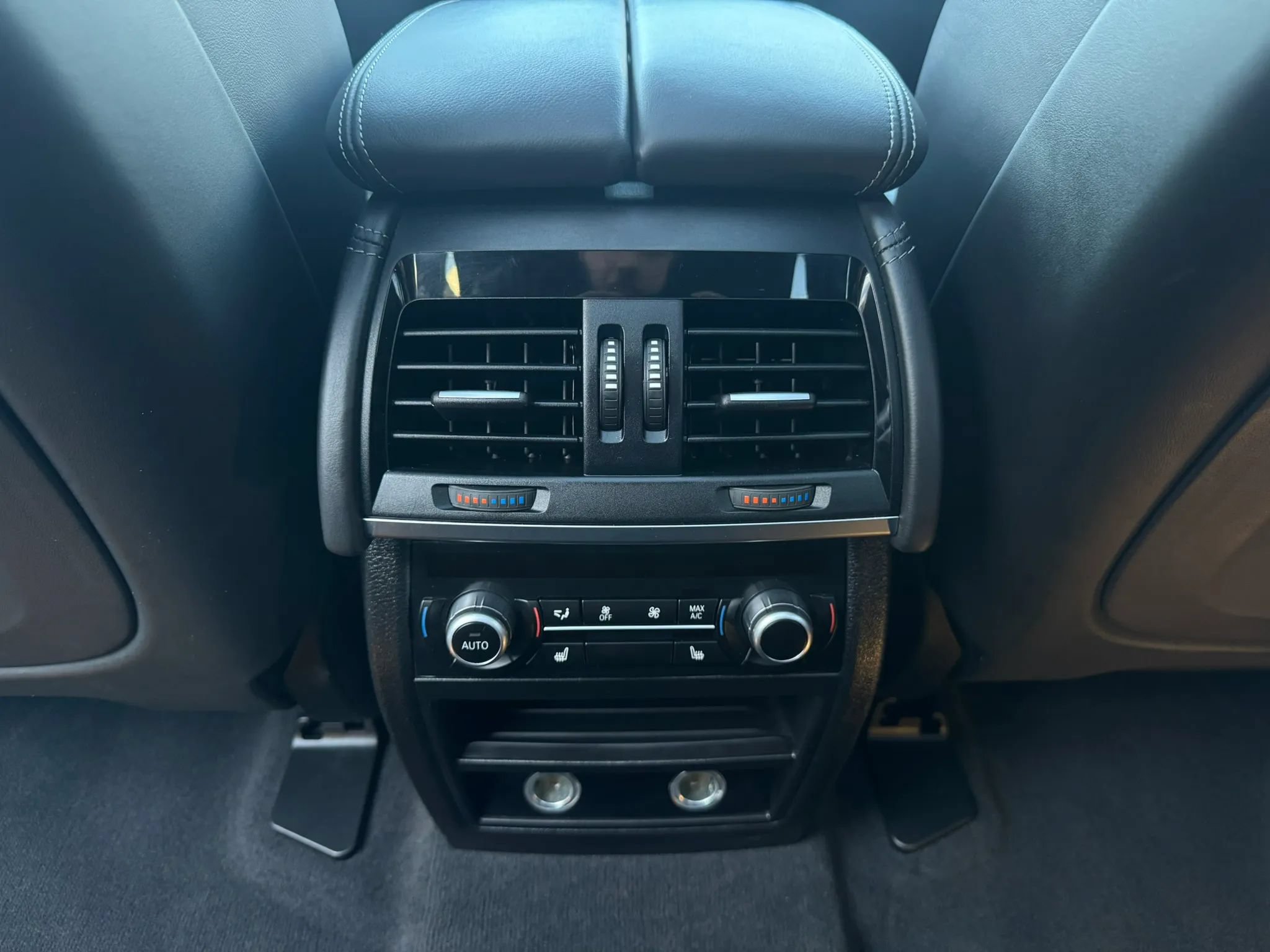 Used 2017 BMW X5 M AWD/4WD image 40