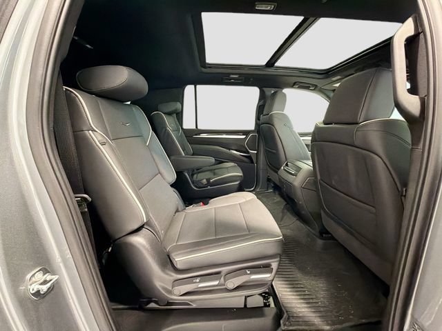New 2026 Cadillac Escalade ESV Luxury w/ LPO, Floor Liner Package AWD/4WD image 26