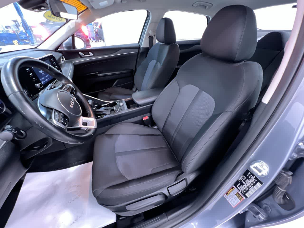 Used 2022 Kia K5 LXS AWD/4WD image 14