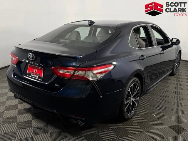 Used 2020 Toyota Camry SE w/ Convenience Package FWD image 11