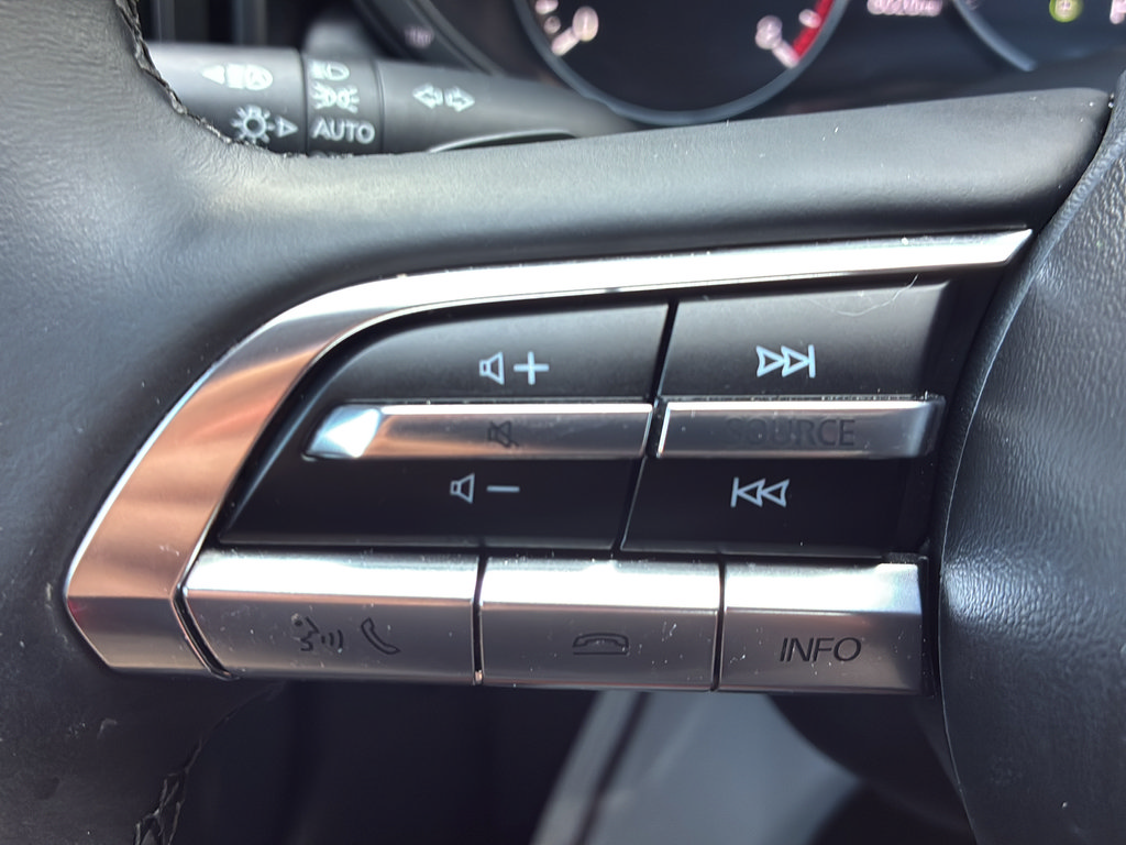 Used 2025 MAZDA CX-50 AWD 2.5 Turbo w/ Premium Pkg image 27
