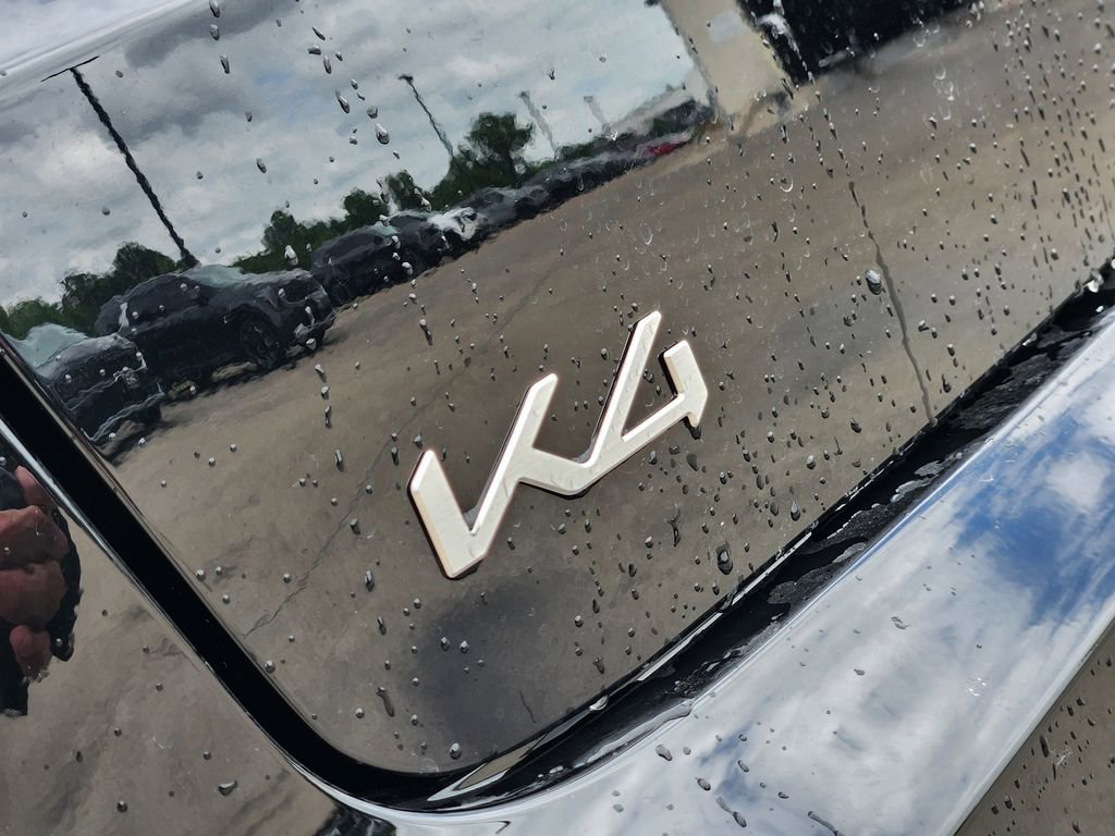 New 2026 Kia K4 GT-Line FWD image 8