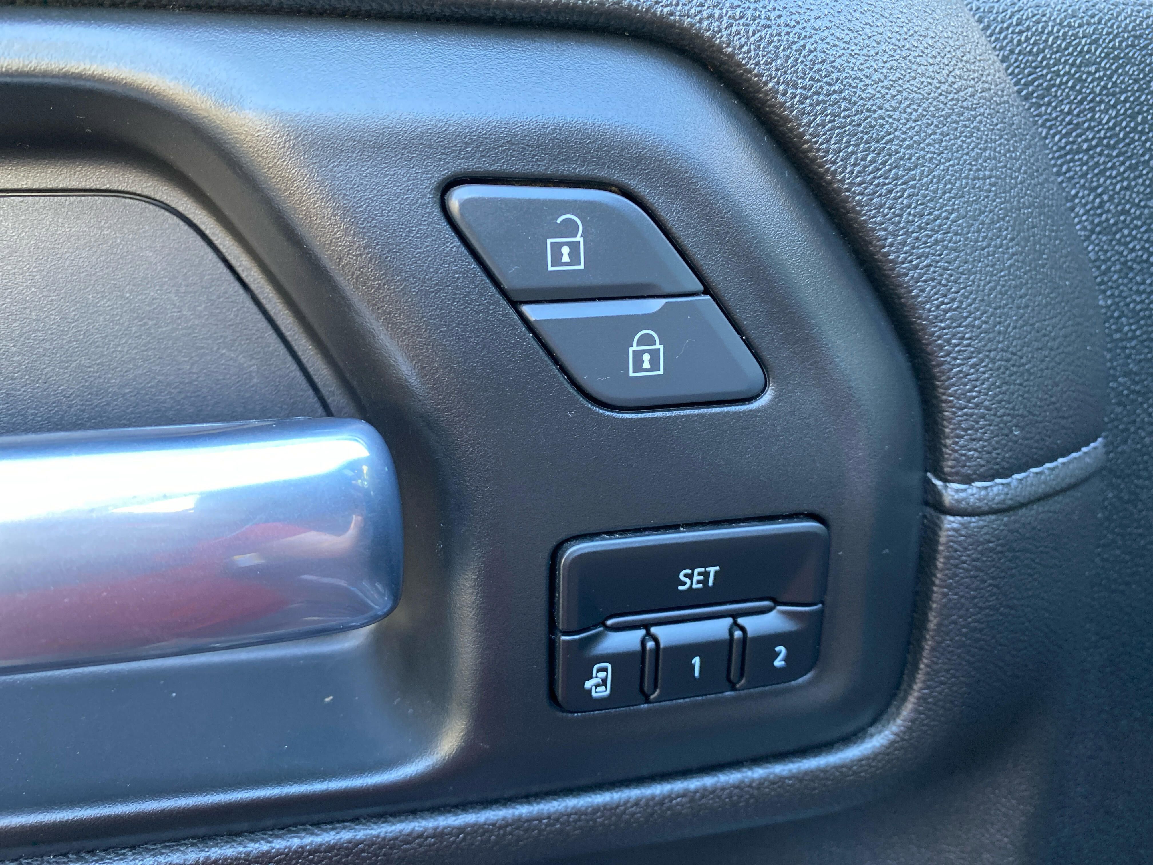 Used 2021 GMC Sierra 2500 Denali w/ Denali Black Diamond Edition image 29
