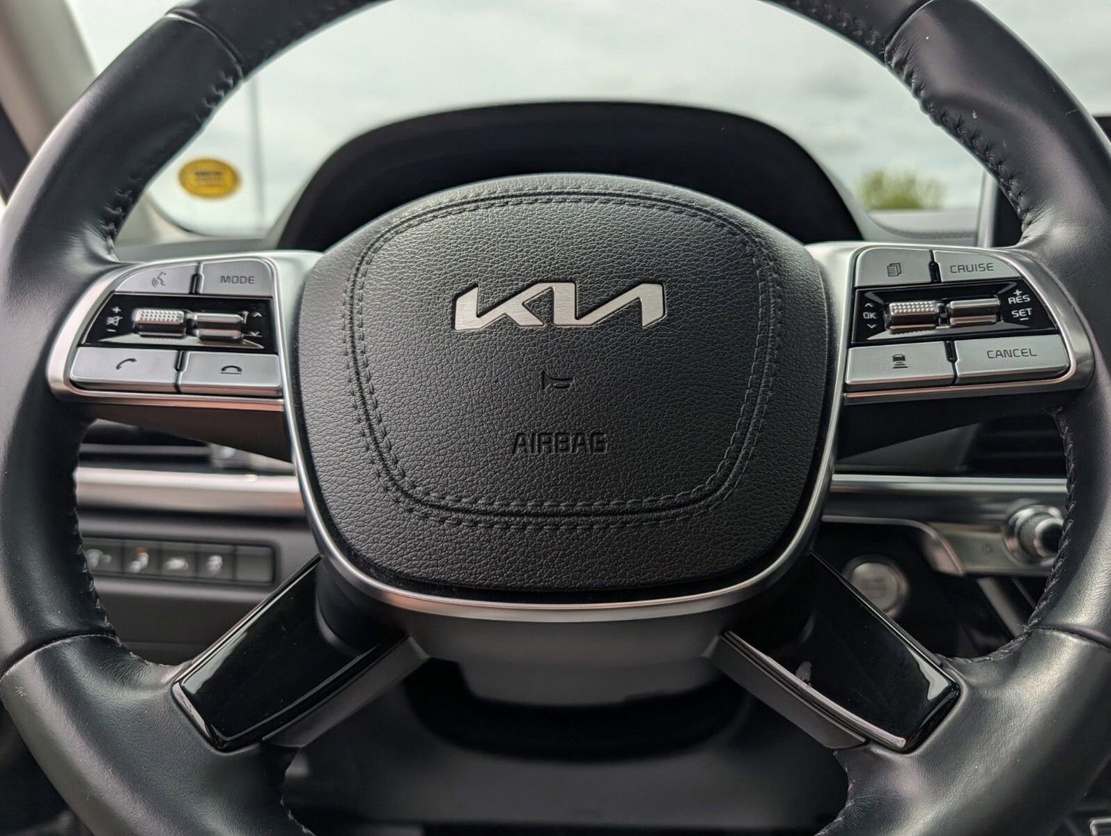 Used 2022 Kia Telluride S AWD/4WD image 32