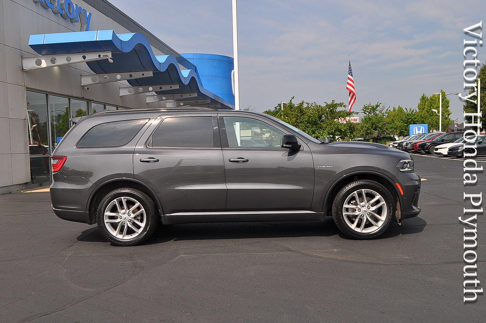Used 2025 Dodge Durango R/T AWD/4WD image 2