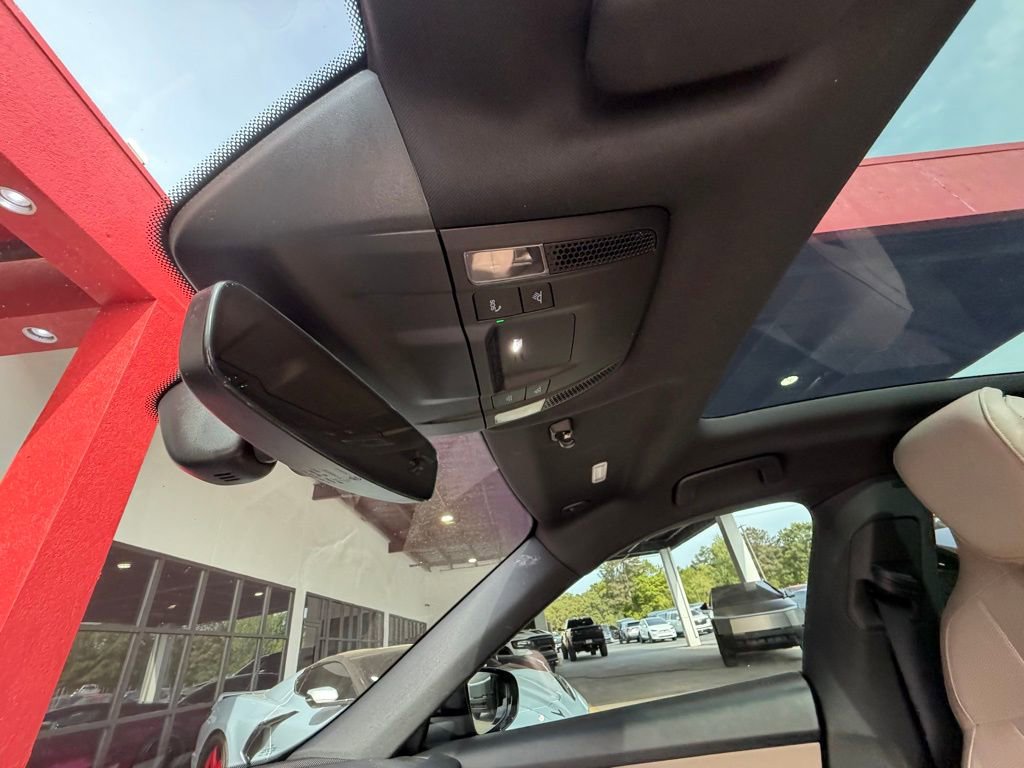 Used 2022 Porsche Taycan image 24