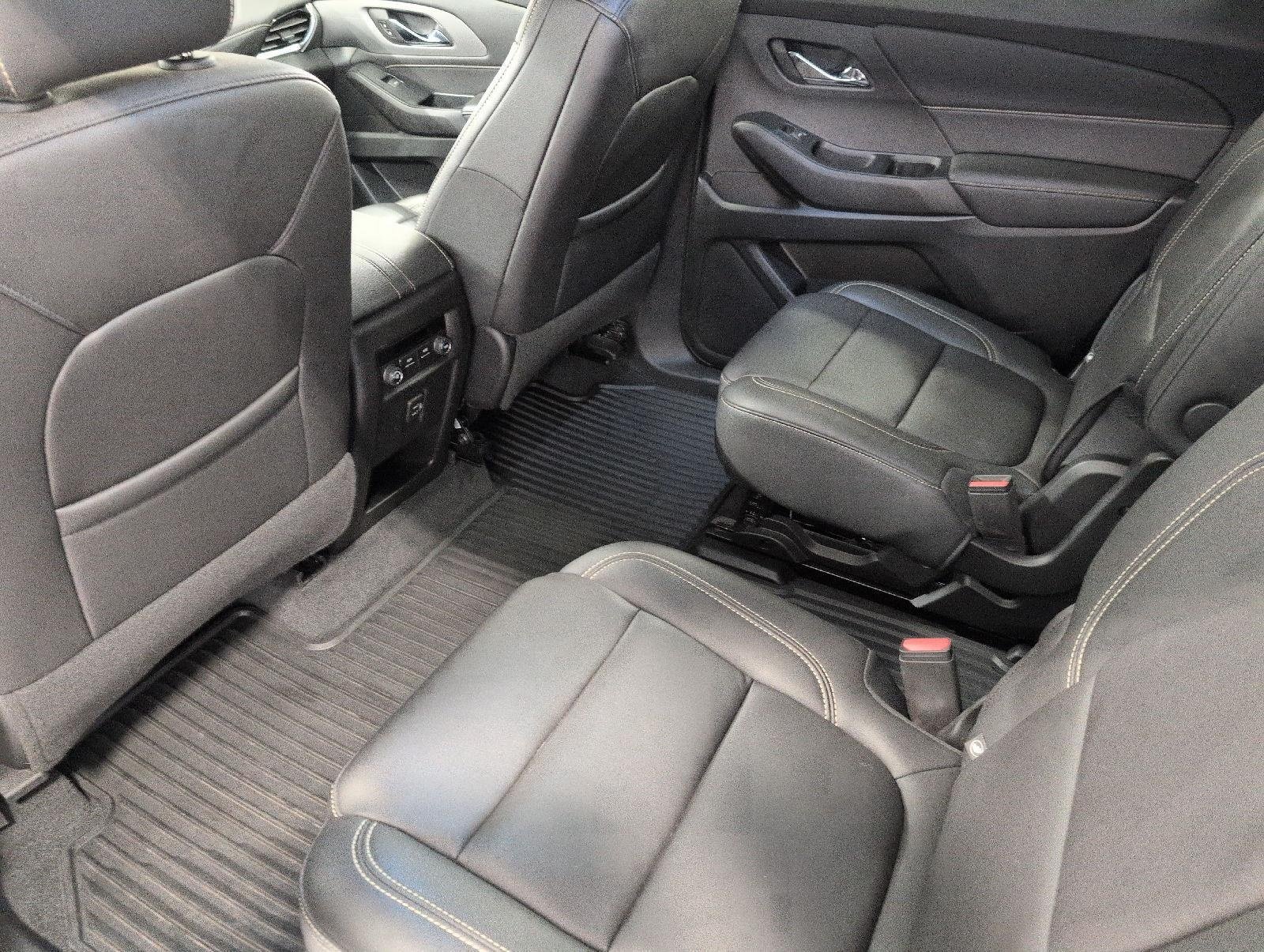 Used 2023 Chevrolet Traverse LT AWD/4WD image 22