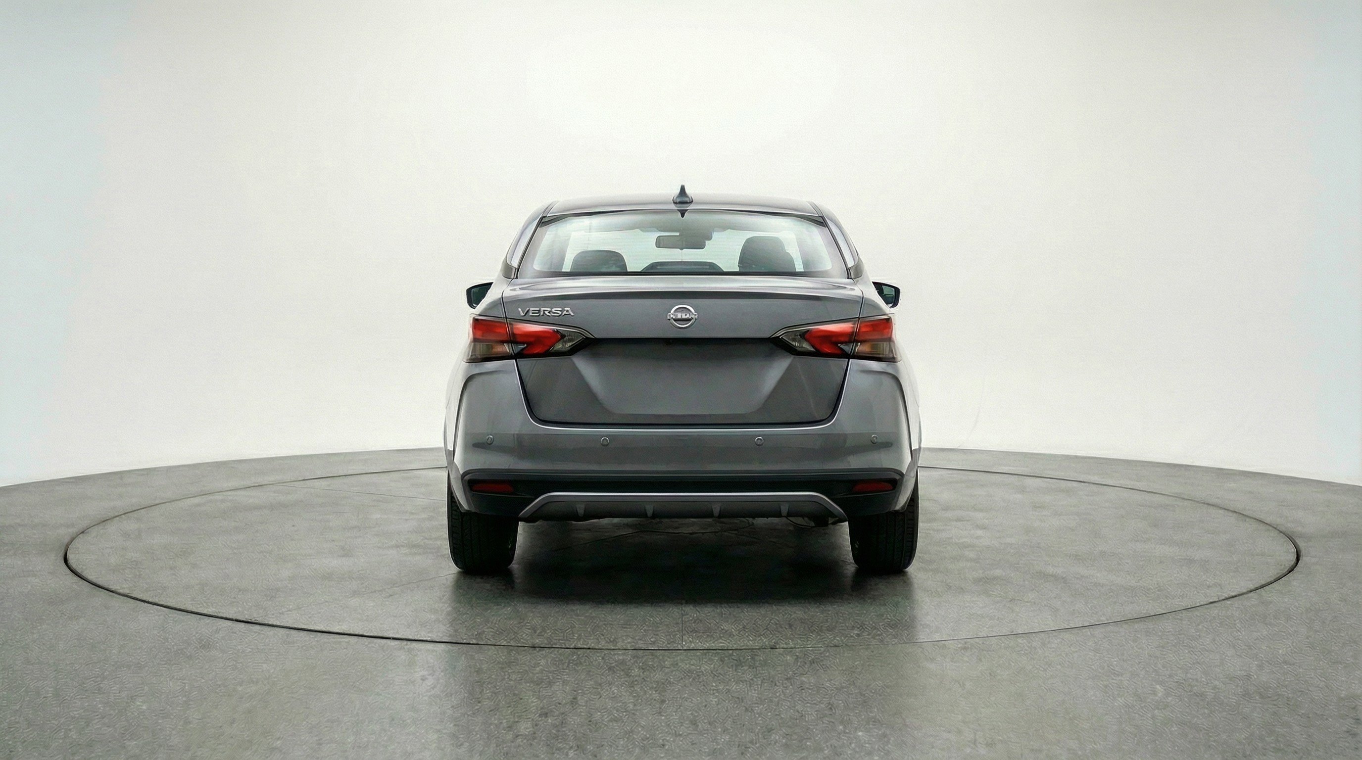 Used 2025 Nissan Versa SV FWD image 7