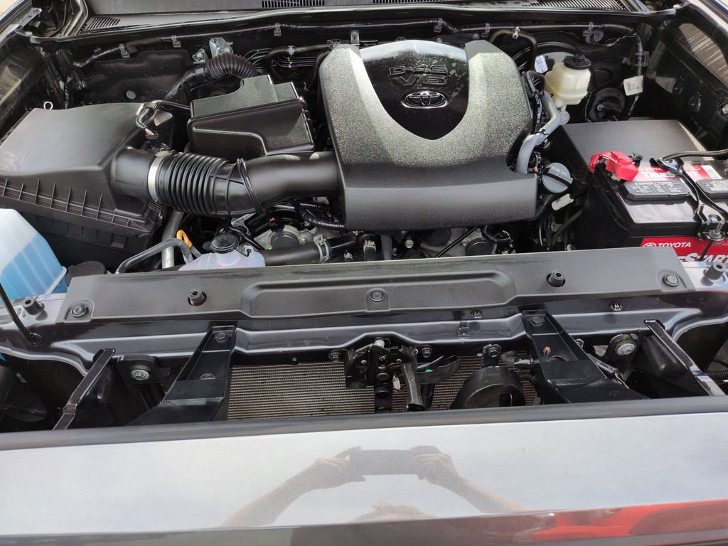 Used 2022 Toyota Tacoma SR AWD/4WD image 22