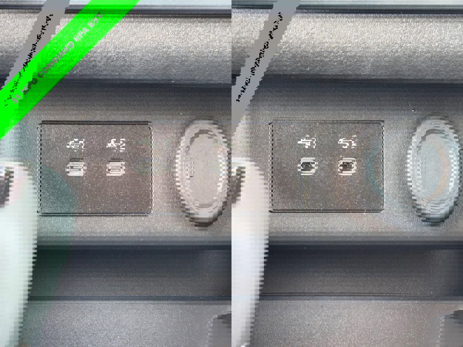 Certified 2025 Nissan Rogue SV image 25