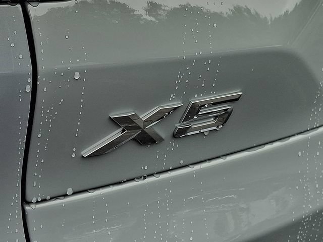 New 2026 BMW X5 xDrive50e w/ M Sport Package AWD/4WD image 21